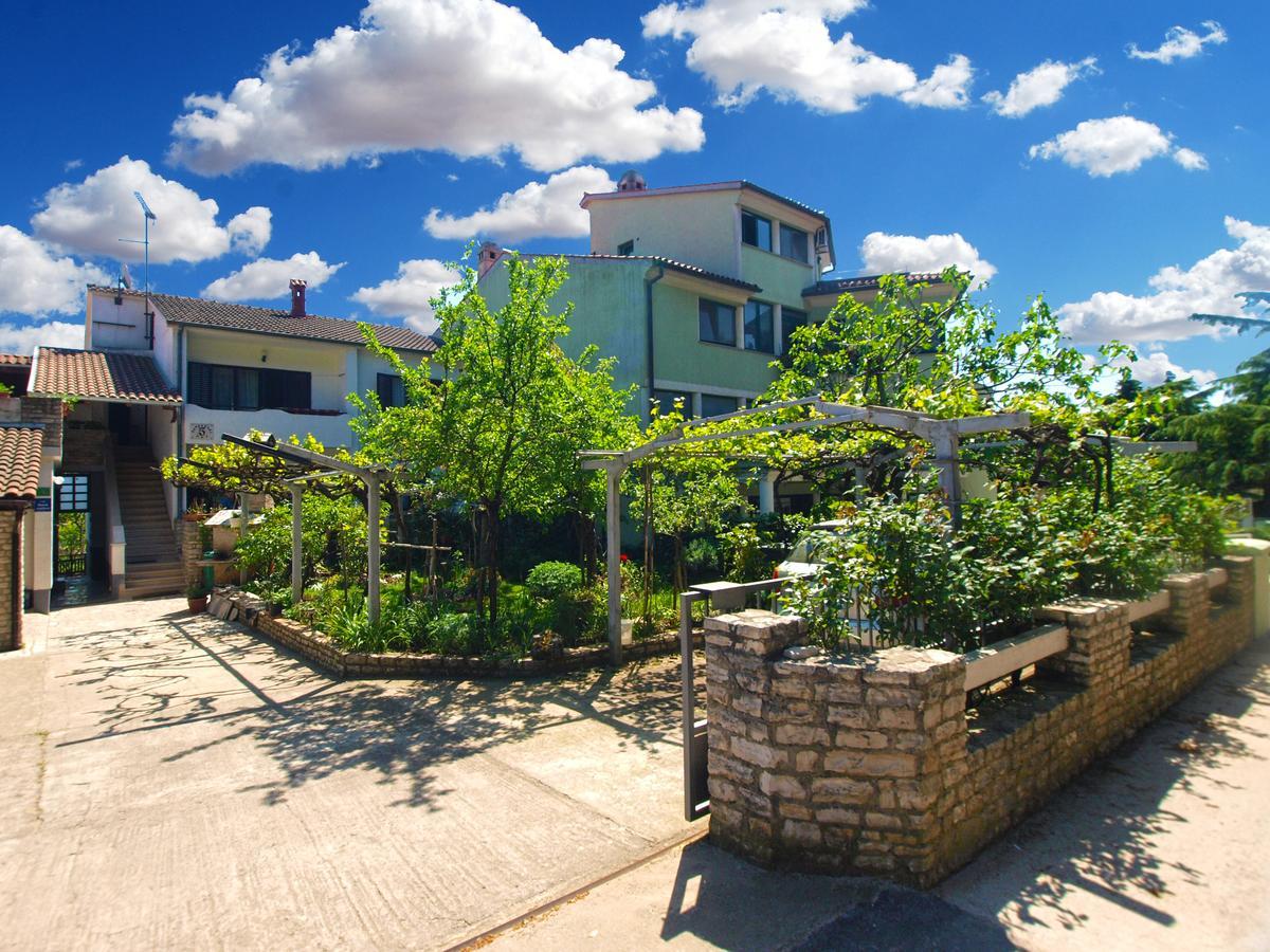 Apartments Pula 1618 Екстер'єр фото
