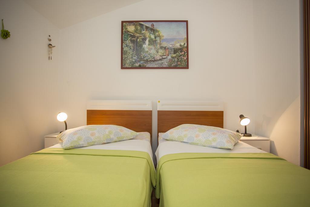 Apartments Pula 1618 Екстер'єр фото