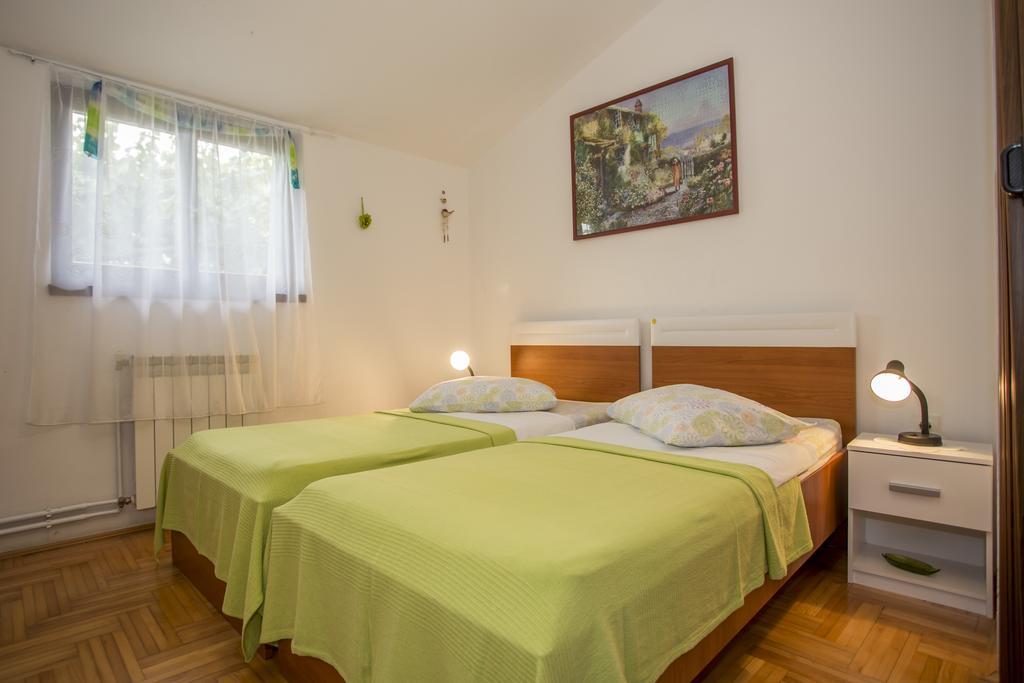 Apartments Pula 1618 Екстер'єр фото